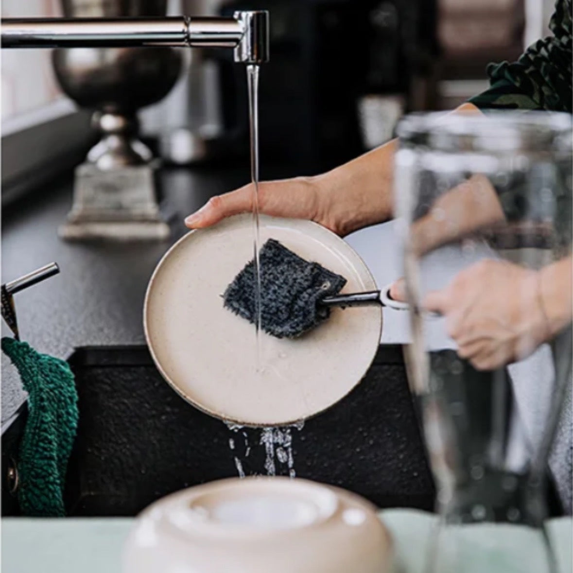 キッチンメイド