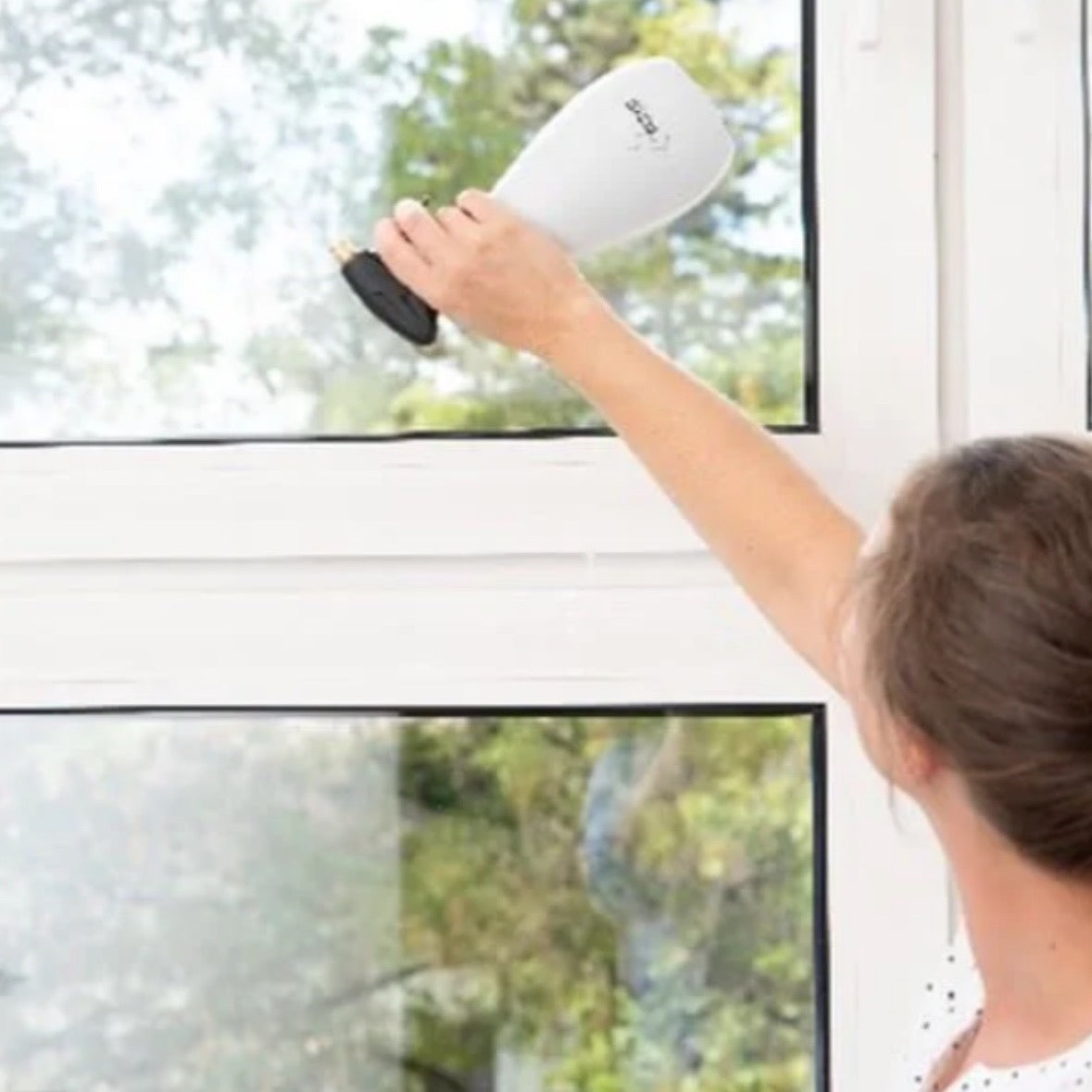 スプレーボトル